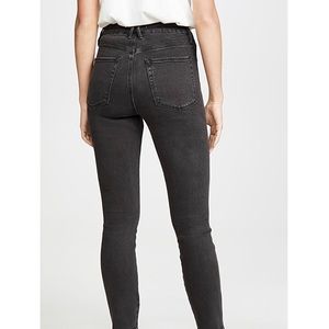 NWT GOOD AMERICAN skinny black jean